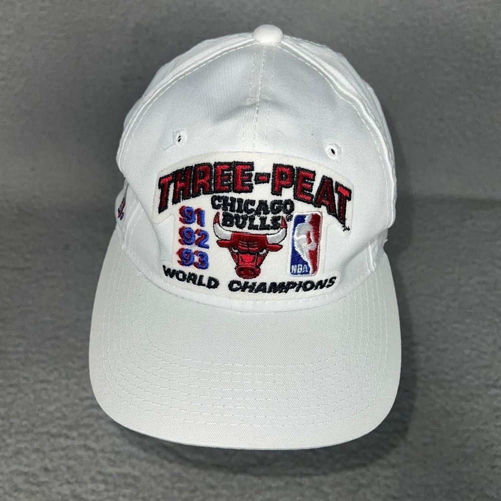 VTG Chicago Bulls Three-Peat 91 92 93 World Champions Cap White Snapback Hat 90s